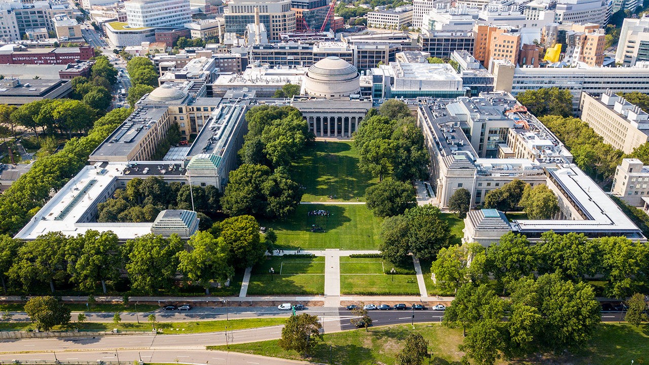 MIT University